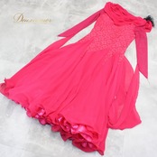 社交ダンス 衣装 prima boutique プリマブティック ドレス スタンダード ブラック系 ピンク系 黒 長袖 フロート 花柄 レース 準正装 パーティー ロングドレス スタンダードドレス ラテン ショー フロートスリーブ 袖あり 刺繍風 光沢 伸縮 ワンピース きれいめ 上品 華やか フォーマル ダンス衣装 新品同様 フェミニン 大人可愛い エレガント フレアスカート 黒ピンク 切替デザイン 9号相当 練習用 発表会 通し営業 イベント用 ドレッシー dress