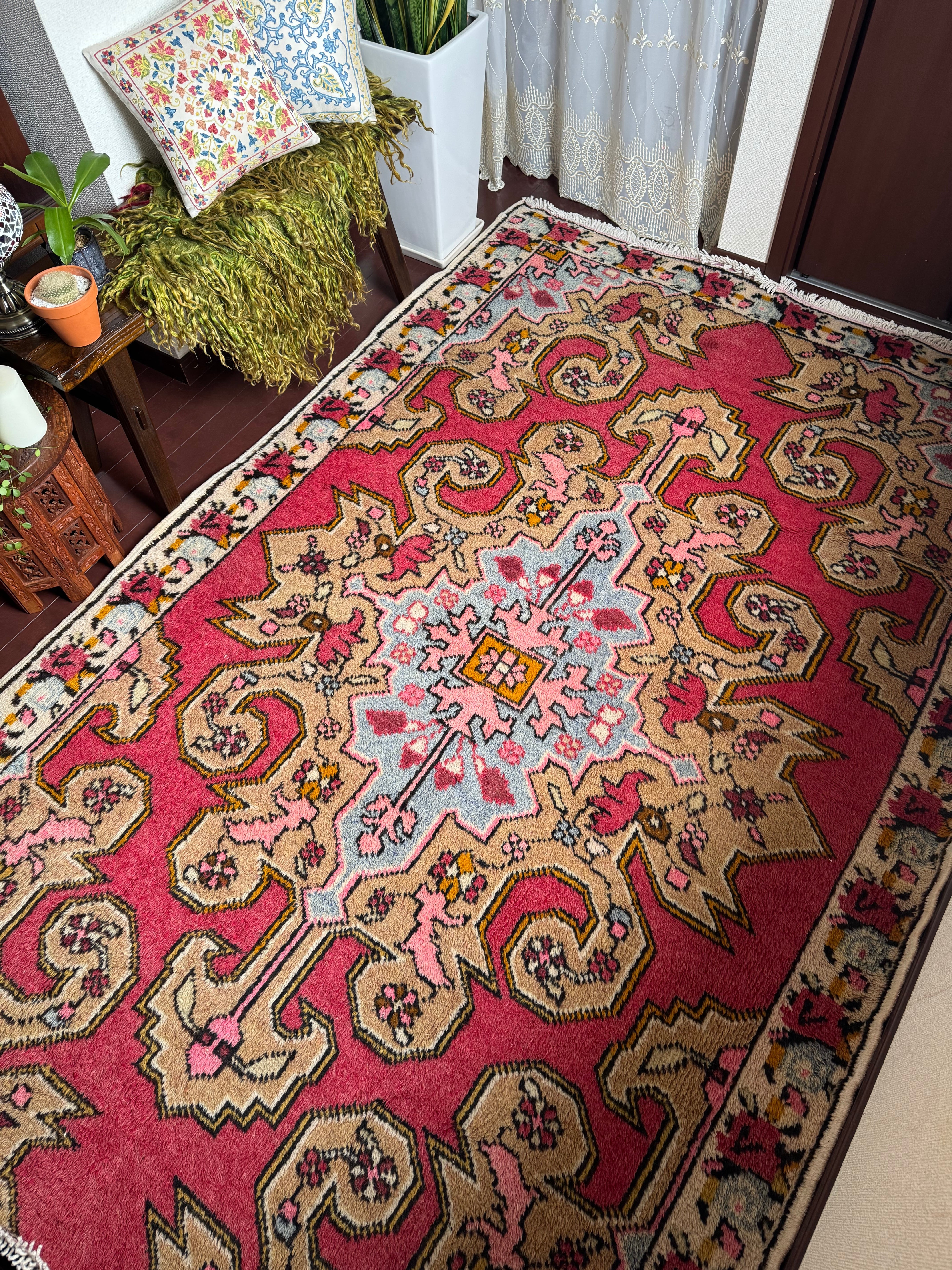 No.036 Vintage Avanos rug Original Eagle winged | aile.vintage