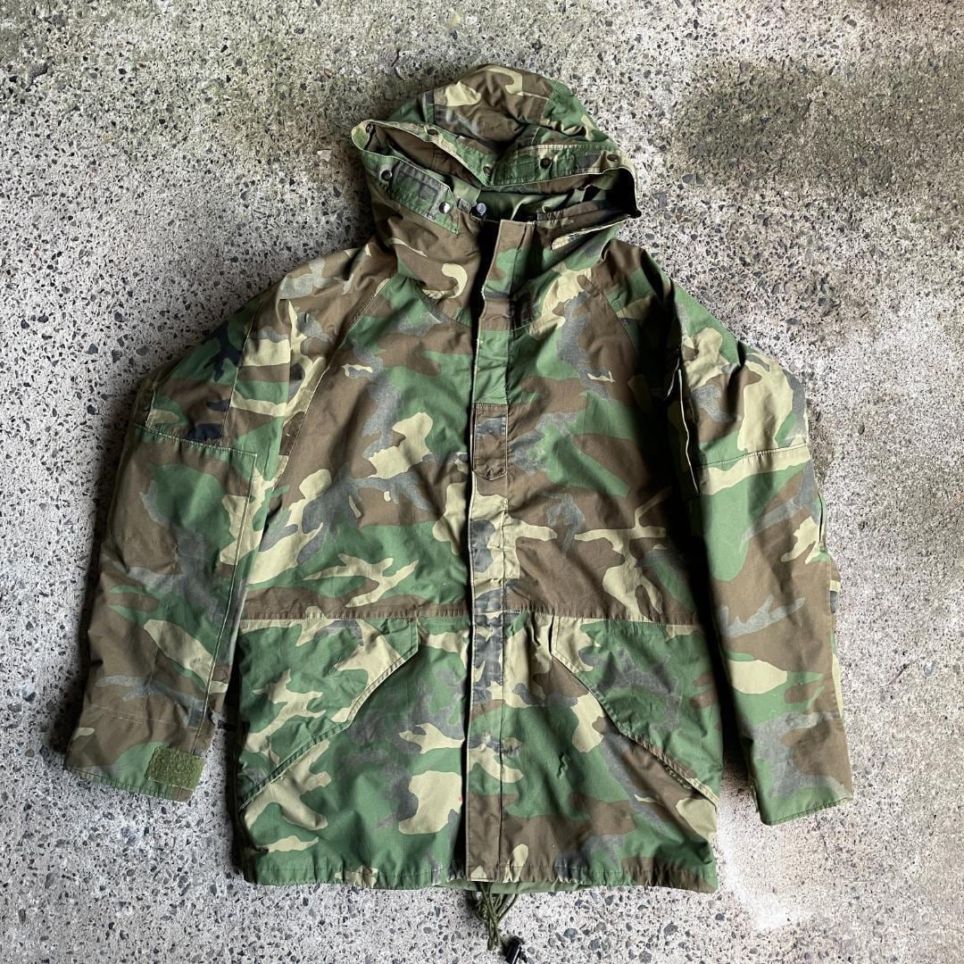 【デッドストック】U.S.ARMY GORE-TEX PARKA（デザートカモ）