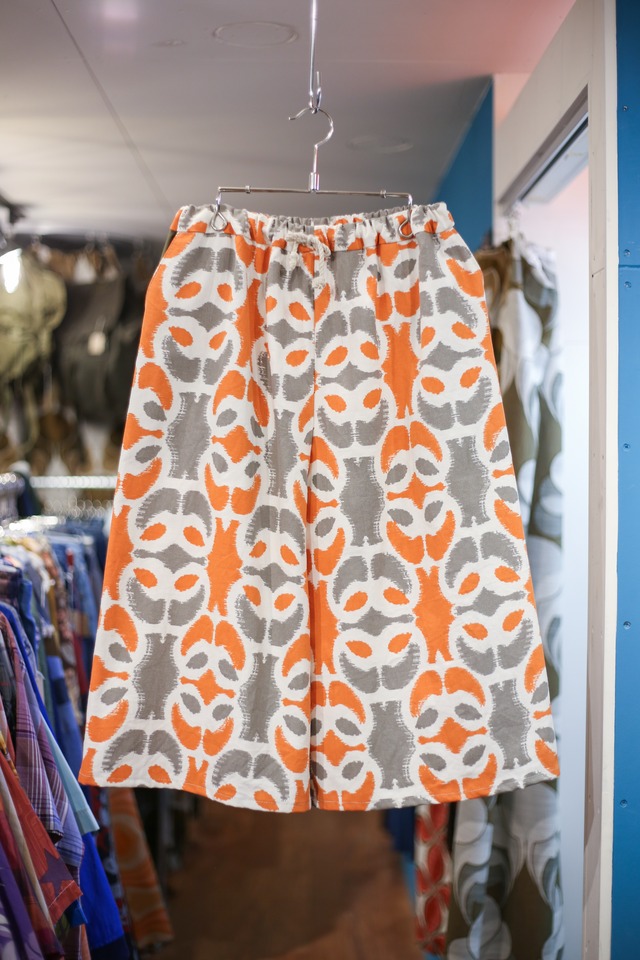 Remake wide flare shorts “Geometric print curtain”