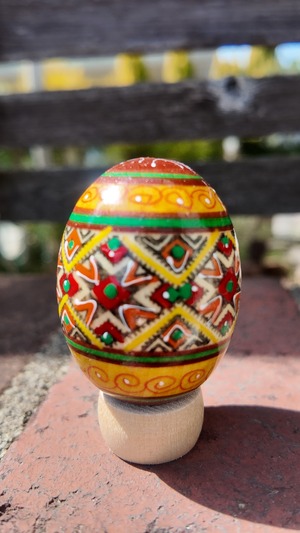 装飾用木製プィサンカ（イースターエッグ）with stand　コロミヤモデル