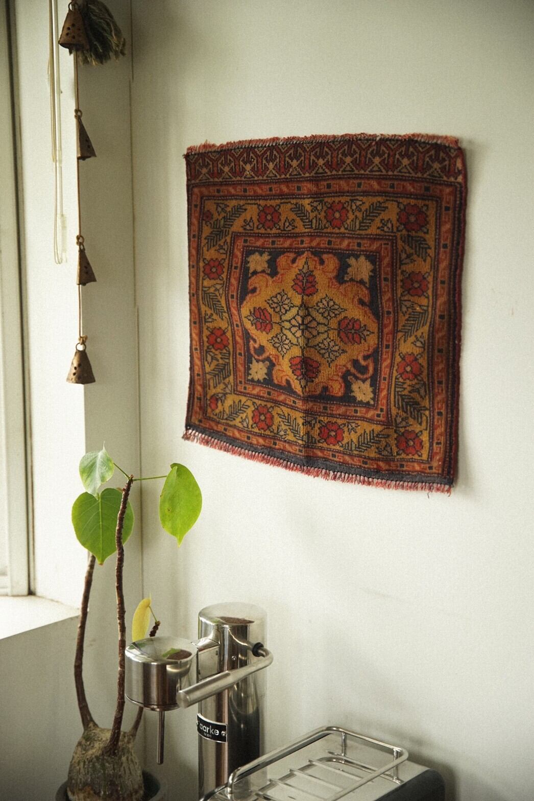 686 -Vintage Baluch rug