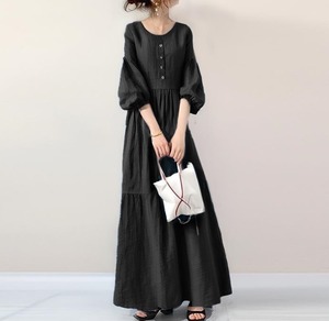 パフスリーブ ロング丈 ティアードワンピース レディース ワンピース サマーワンピ 膝下 ロング マキシ 半袖 7分袖 ラウンドネック 襟なし フレア Aライン 切り替え ティアード フェミニン ハイウエスト ボタン 切り替えデザイン かわいい 大人可愛い シンプル カジュアル おしゃれ こなれ感 ルーズ 無地 春 夏 秋 ママ 通勤 学生 学校 通学 デート お出かけ 旅行 公園 女子会 休日 ショッピング カフェ 楽ちん 体型カバー 脚長 普段使い 着回し S M L ゆったり 黒 ブラック ブルー