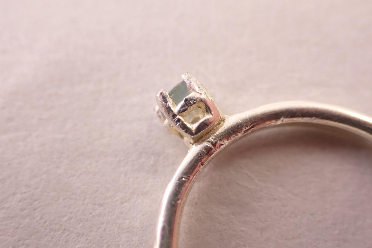 グリーンクリソベリルリング　0.06ct　[D12-92]