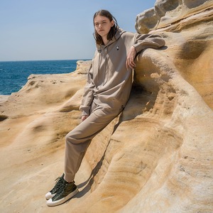 【HIPANDA ハイパンダ】男女兼用 フーディー スウェット UNISEX HOODIE SWEAT SHIRT / WHITE・BLACK・KHAKI