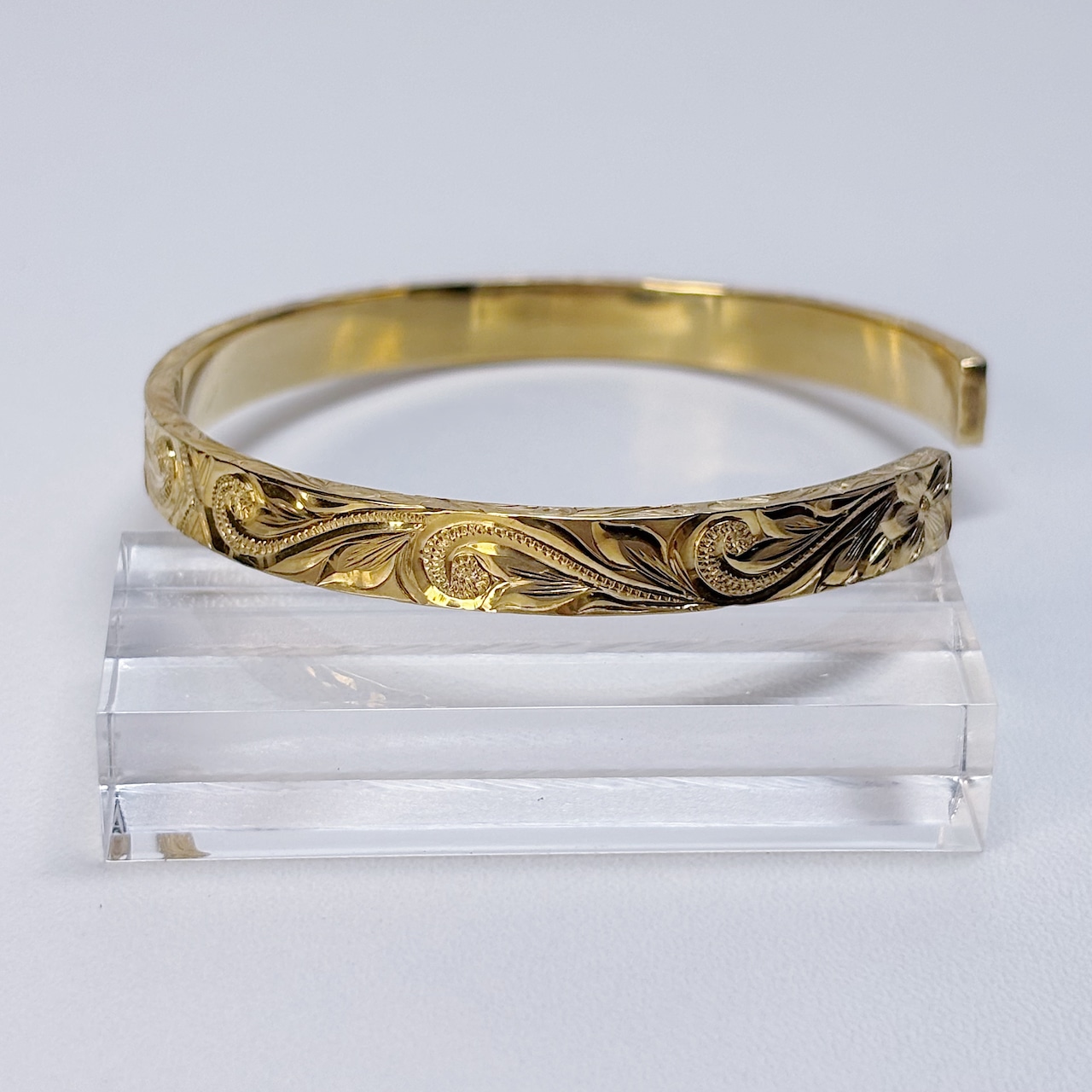 ヘビーウェイトロイヤルハワイアンバングル(M/Gold)