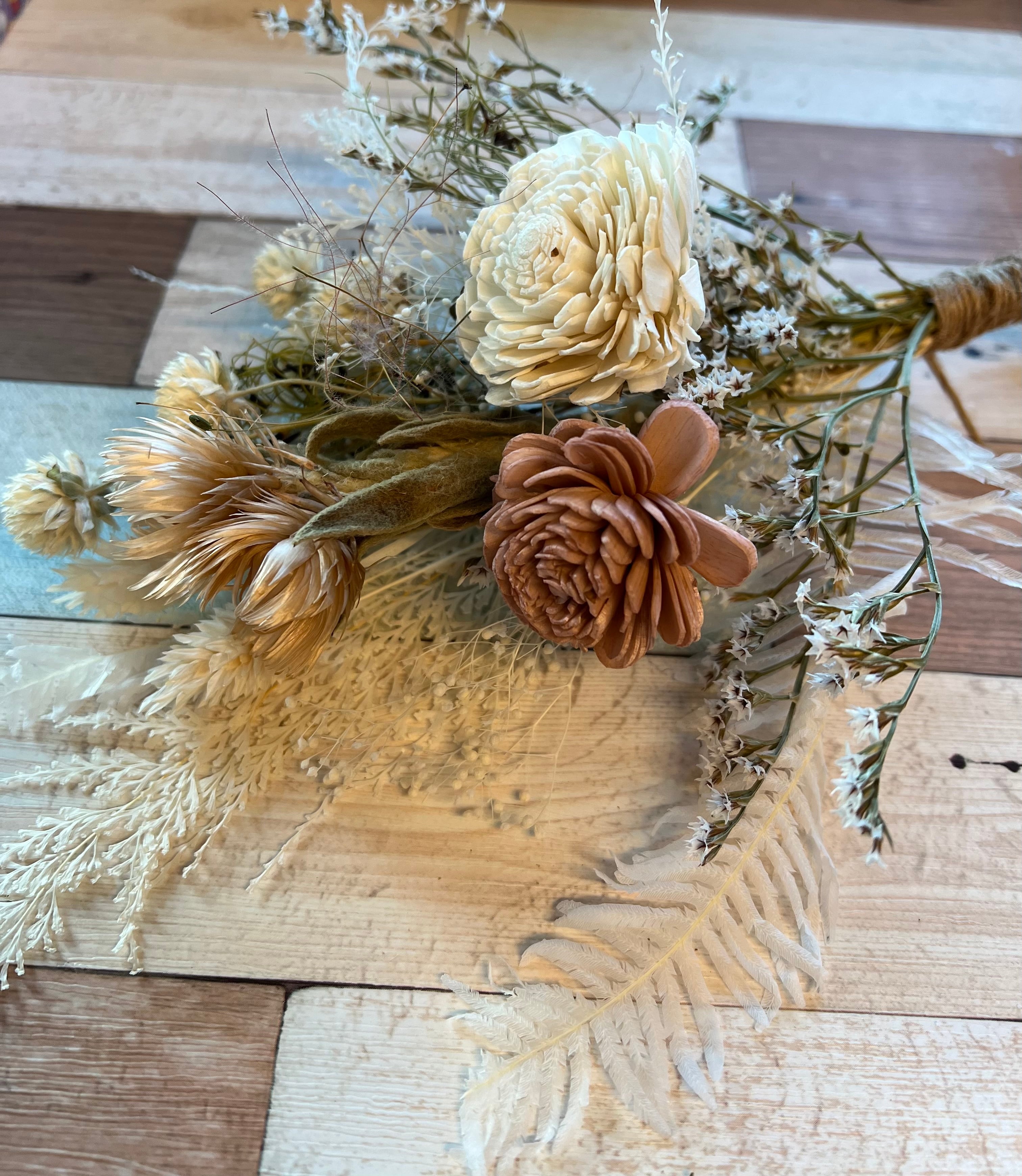 ナチュラルブラウンのドライフラワー横長スワッグ