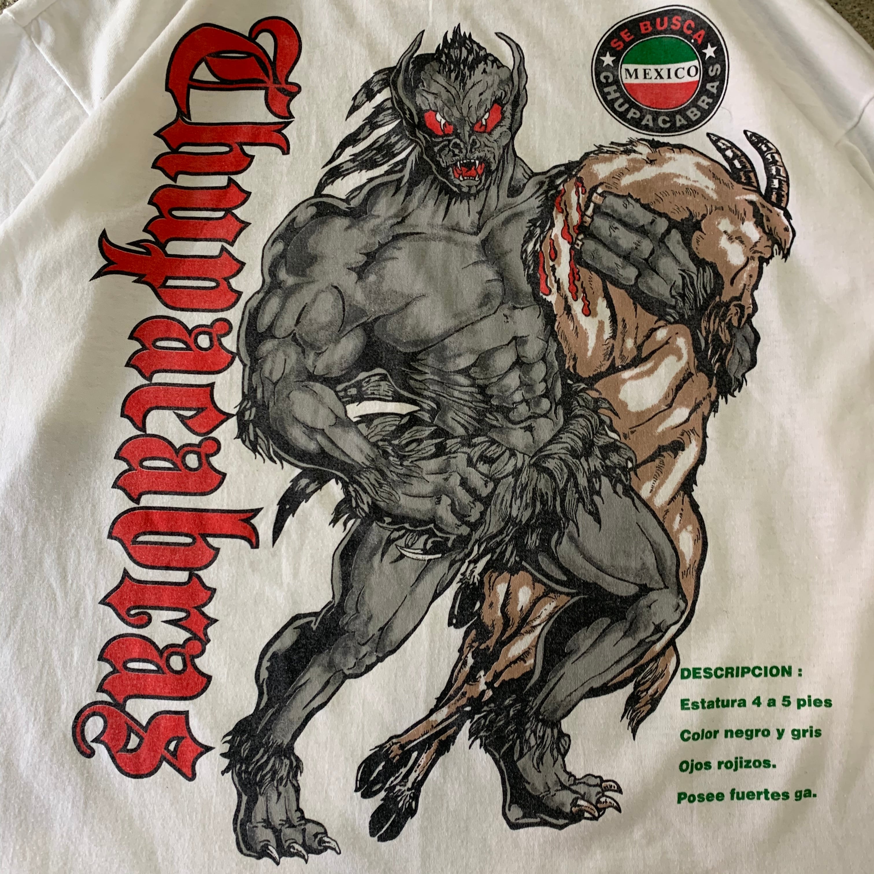90s CHUPACABRA T-shirt | What