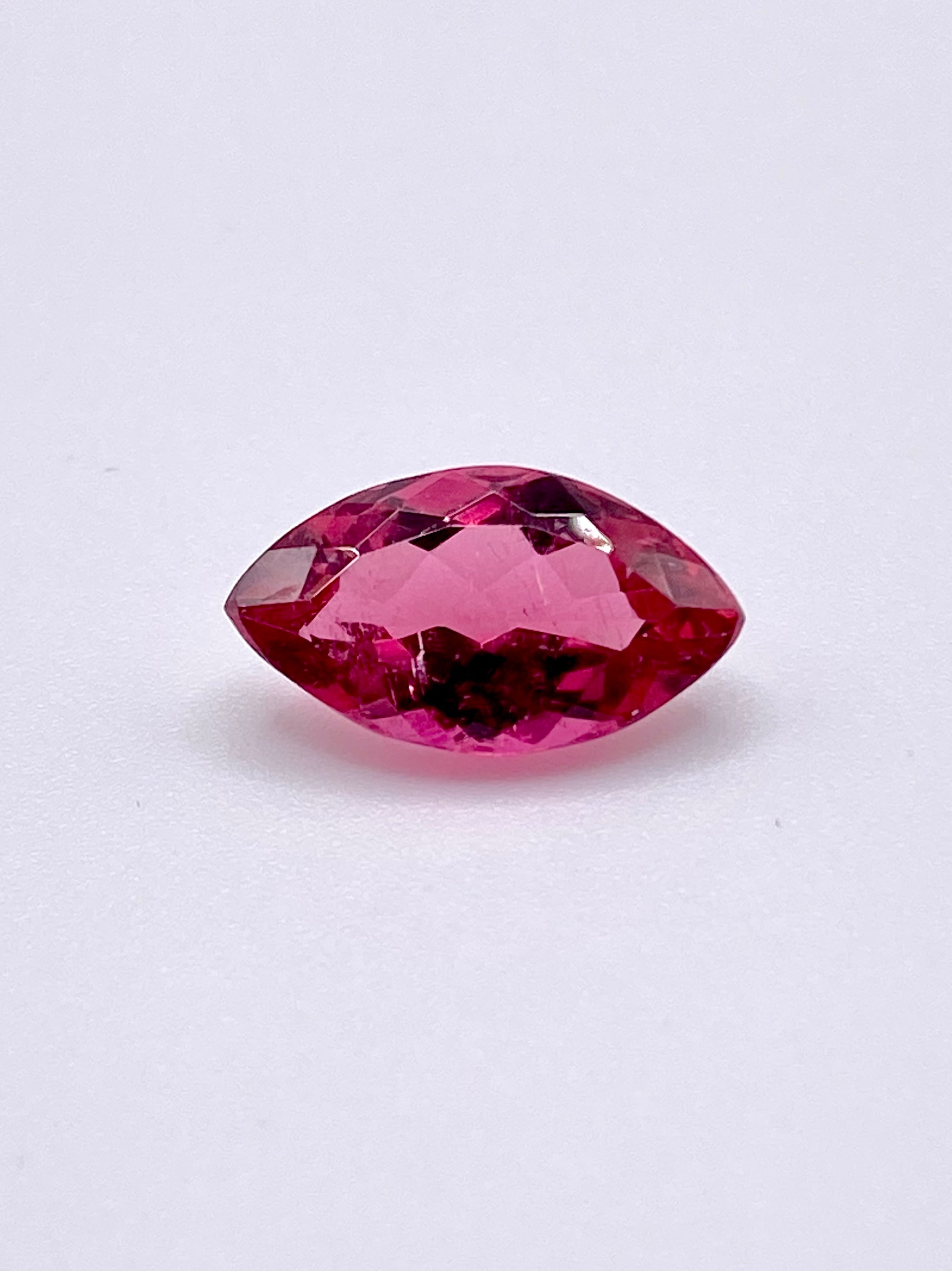 ふっくらピンクトルマリン 3.465ct ルース マーキスカット