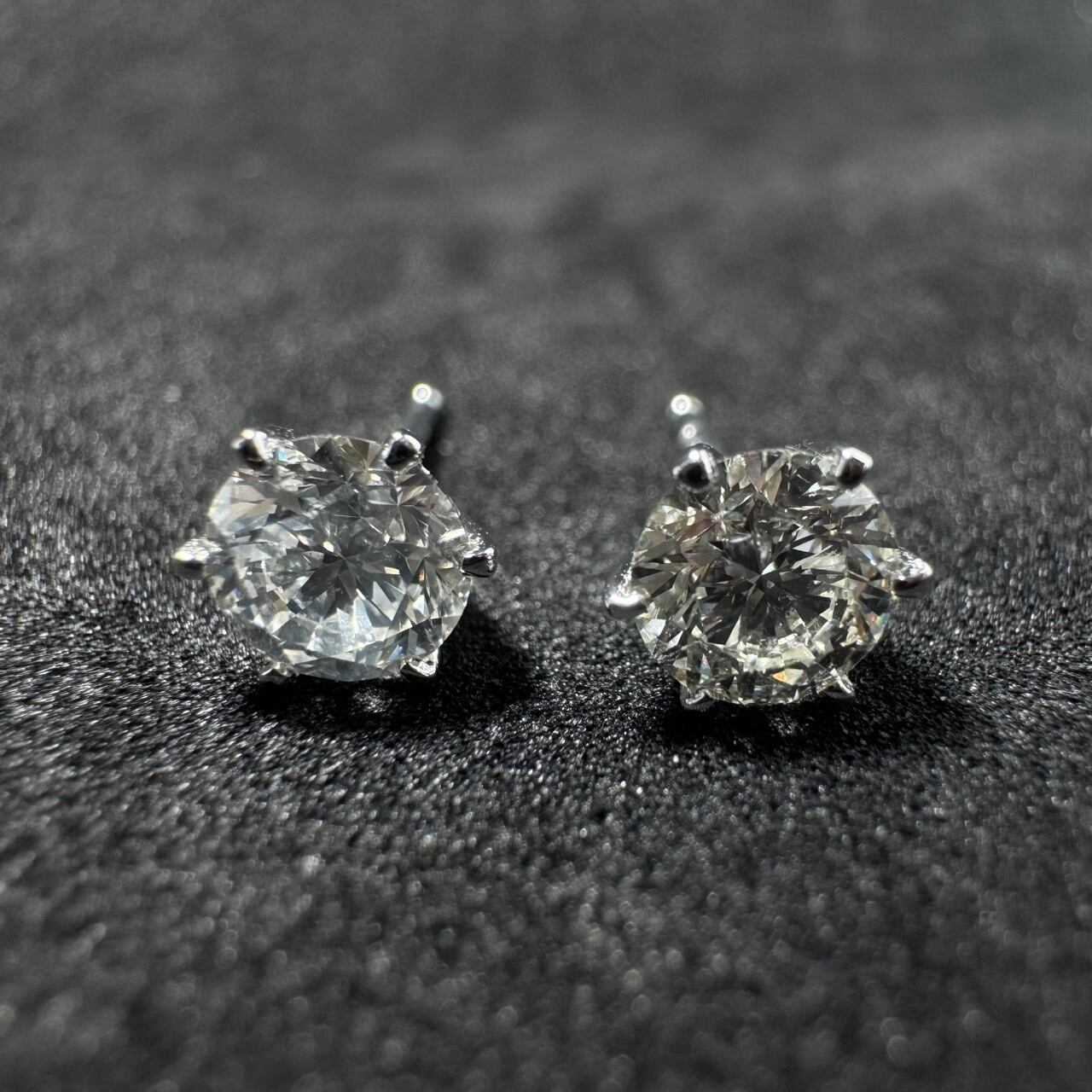 鑑別書付】Pt900 0.877ct 一粒 ダイヤモンド ピアス シンプル 6本爪