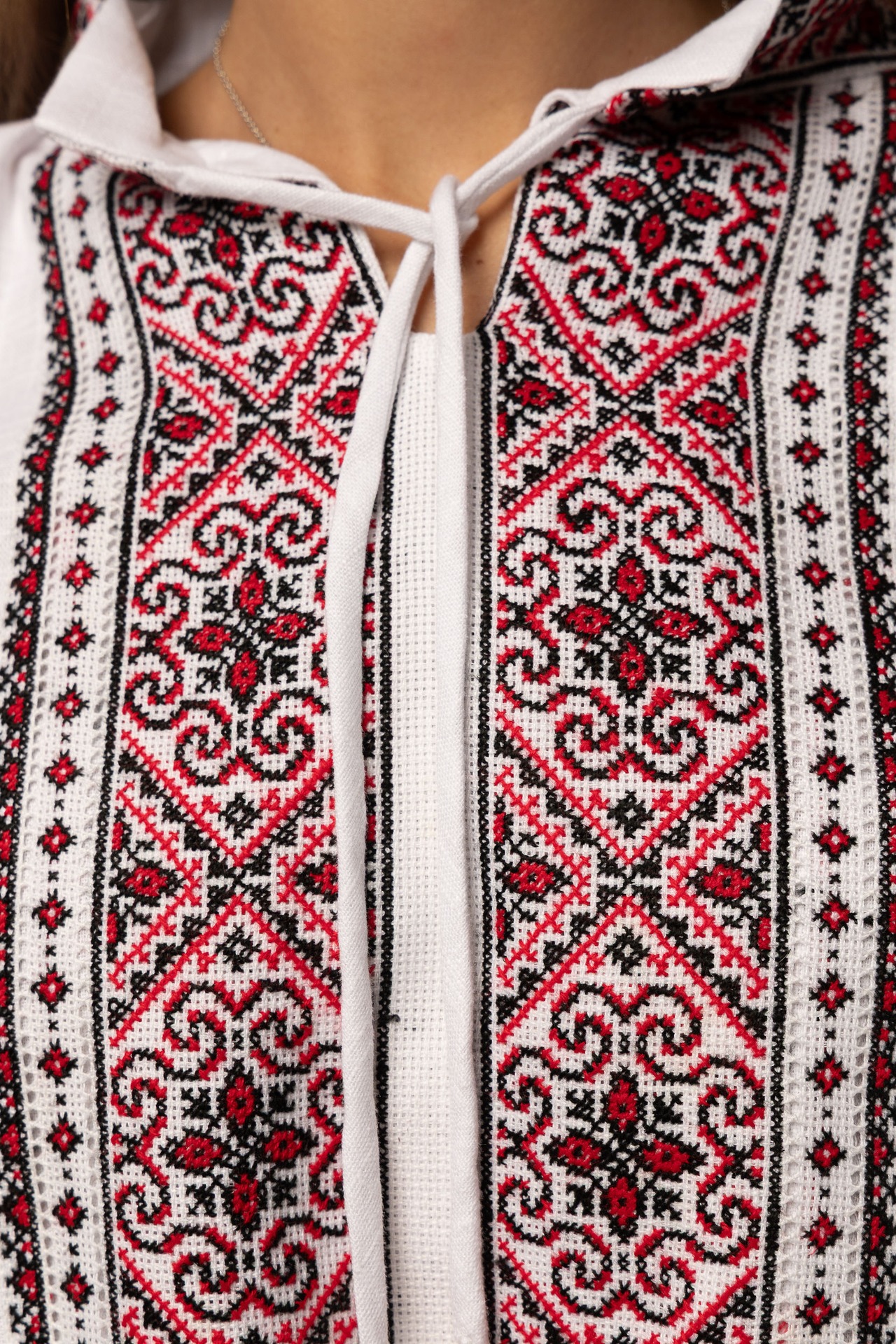 ウクライナ刺繍ヴィシヴァンカ　手刺繍　レディース・フリーサイズ - 3