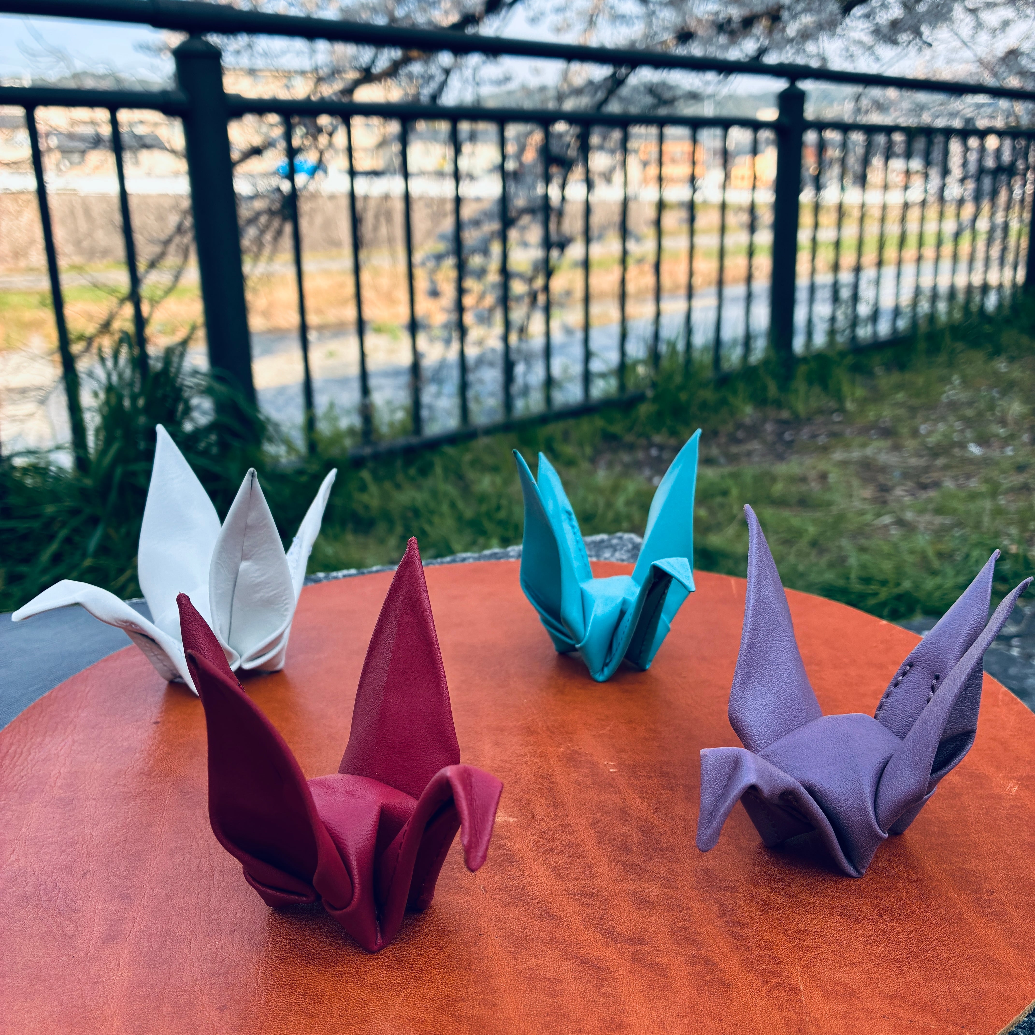 オリジナル 革製 折り鶴 | カバンの病院 明石屋