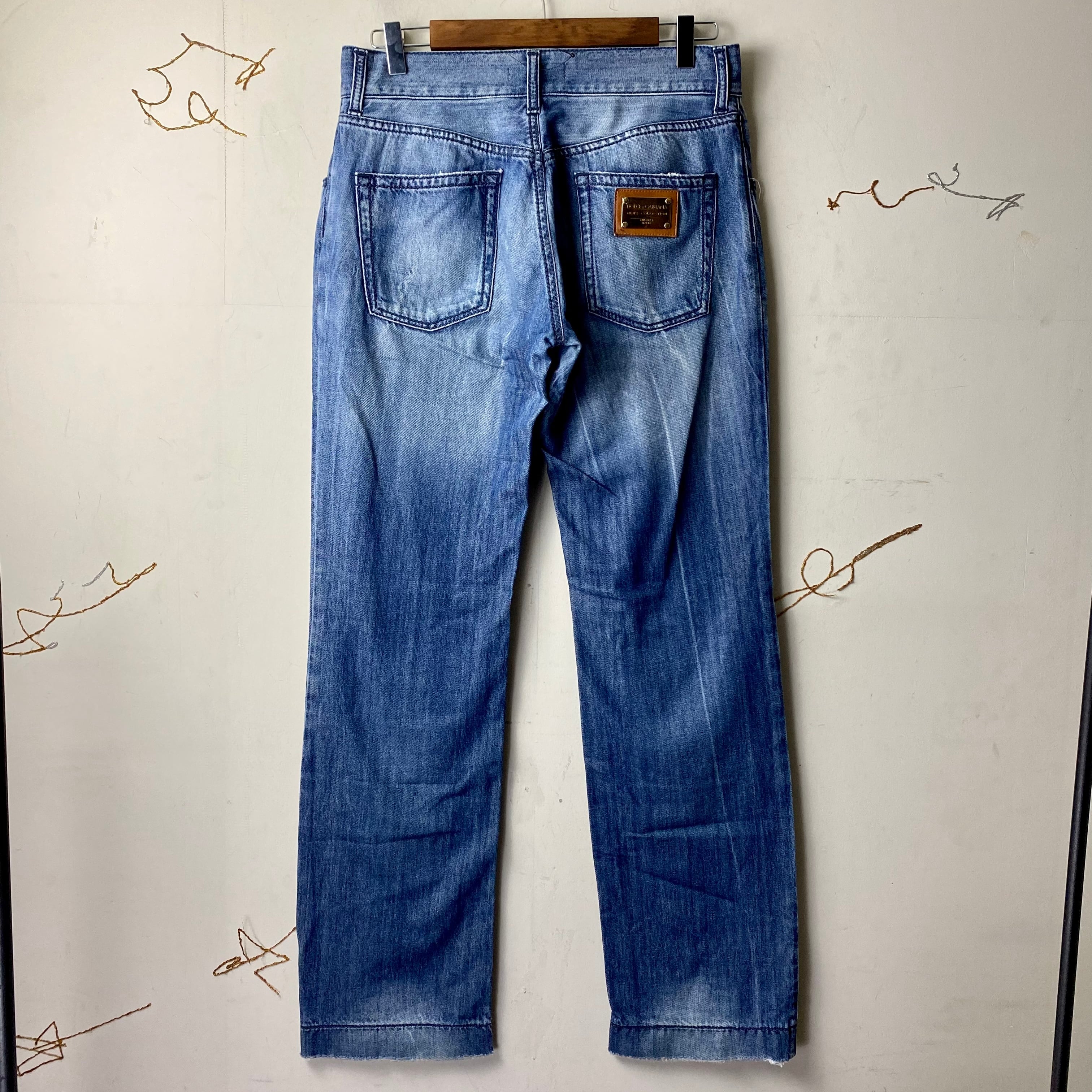 DOLCE&GABBANA gold color plate damaged denim pants | NOIR ONLINE