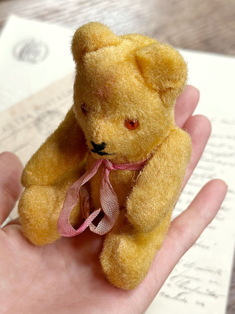 ヴィンテージ・ピーナッツベア ピンクリボンの黄色ピーナッツベア | Brocante de La Cocotte