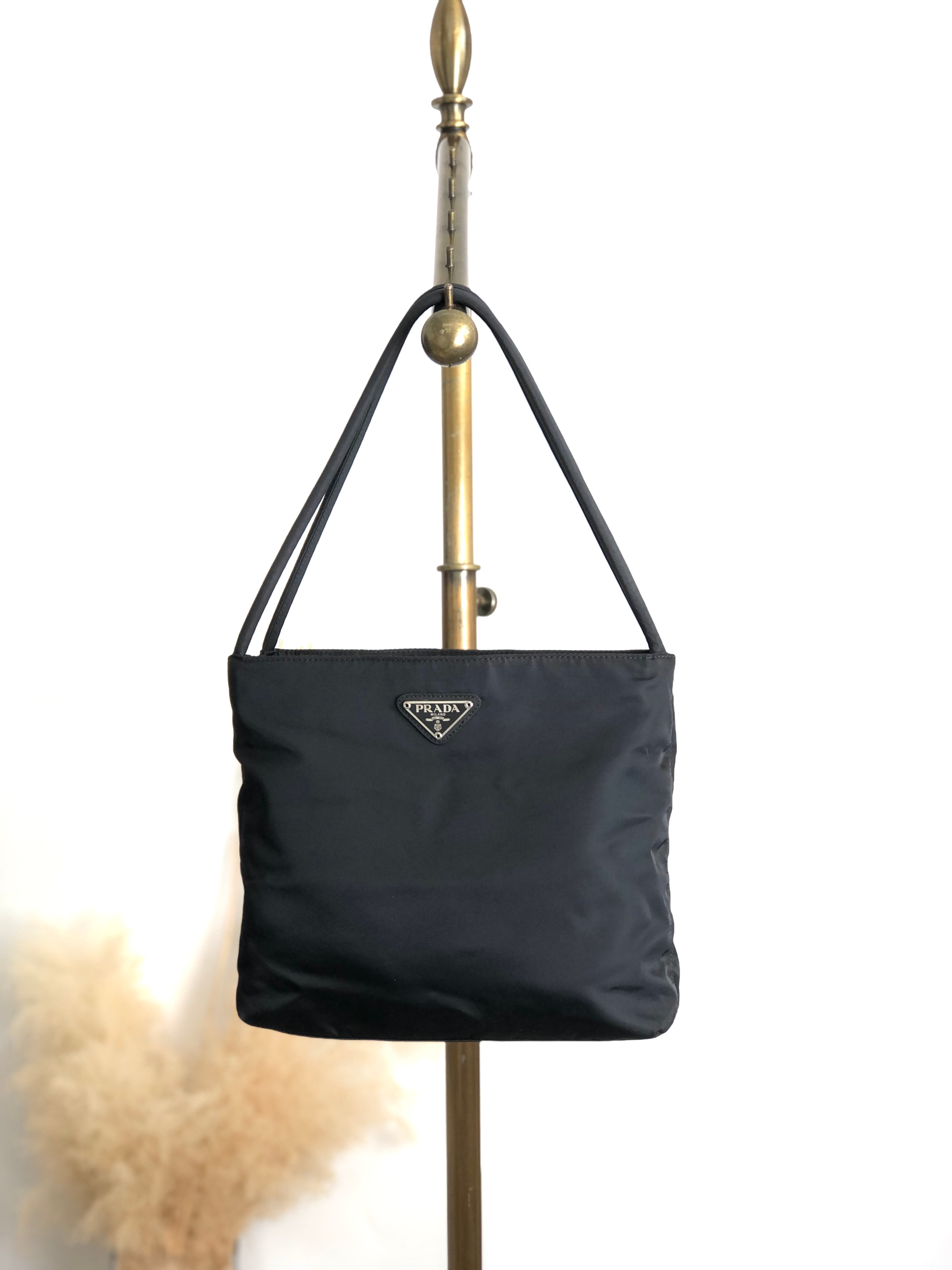 PRADA プラダ ハンドバッグ ブラック トライアングルロゴ ナイロン