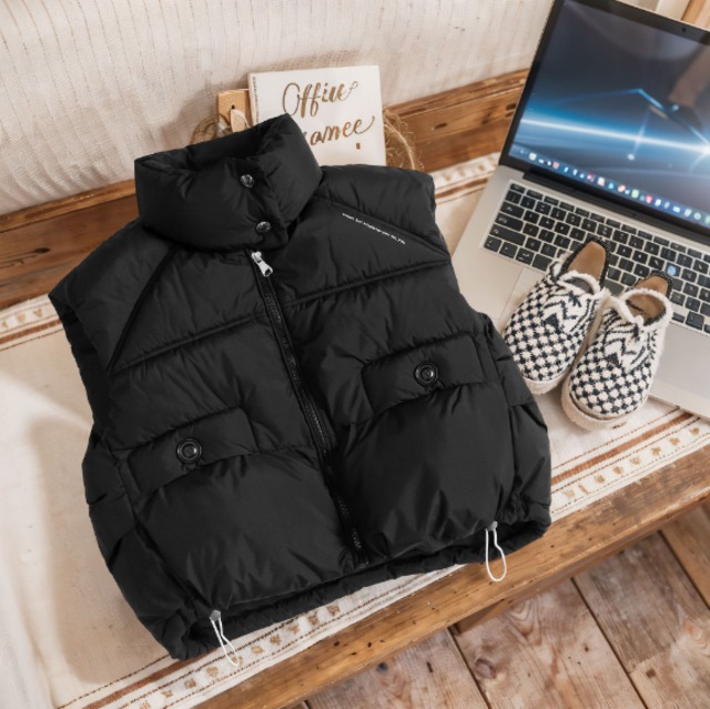 中綿ベスト（黒）