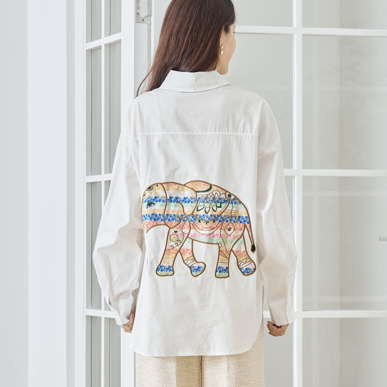 TRUBE エレファントアートコットン刺繍シャツ【M~L】ホワイト