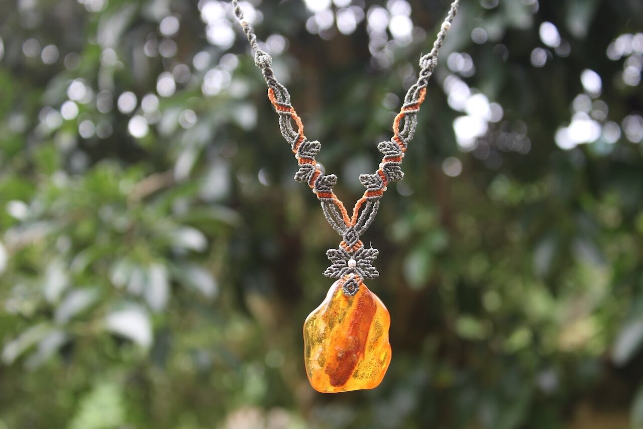 Amber micro macrame design necklace