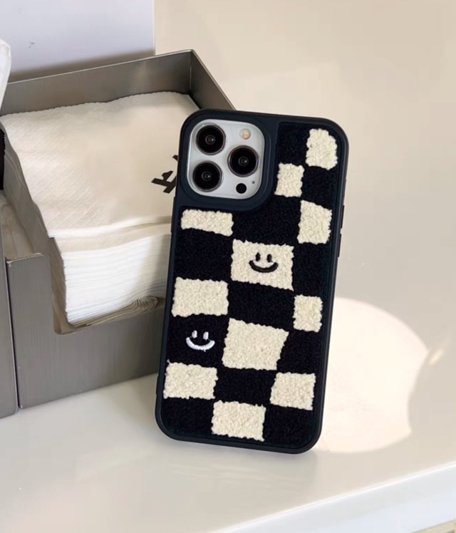 iPhoneケース iPhone14 iPhone13 モコモコ 秋冬 にこちゃん スマイル チェック スマホケース おしゃれ 韓国 2311