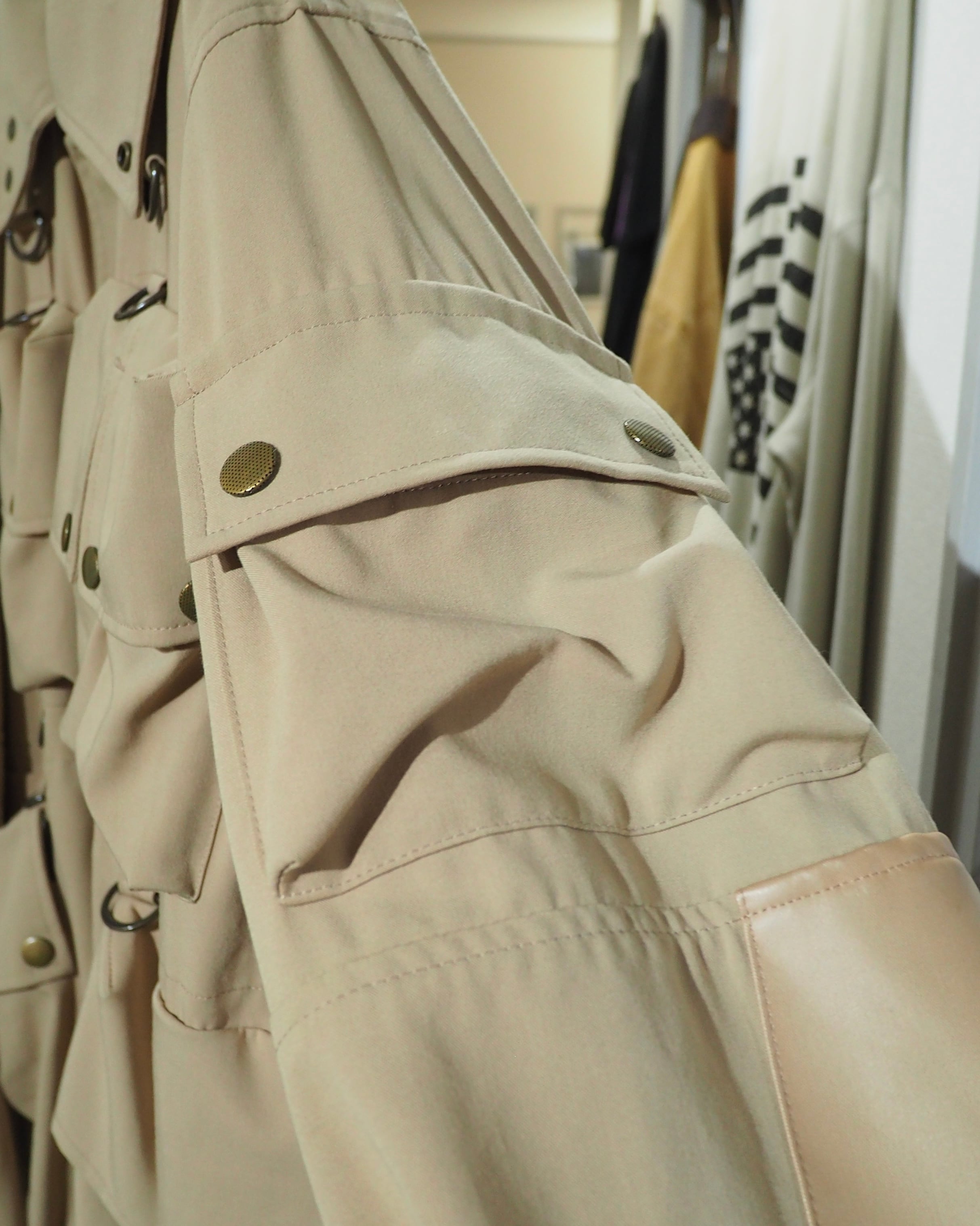 ” Iroquois ” Multi Pockets × Fake leather Panel Custom Military Jacket