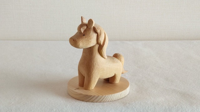 木彫り　干支飾り　2026「午」　馬　青森ひば