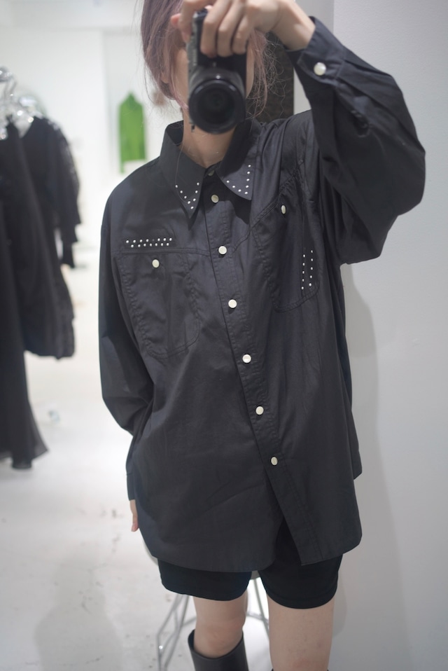 studs design black shirt