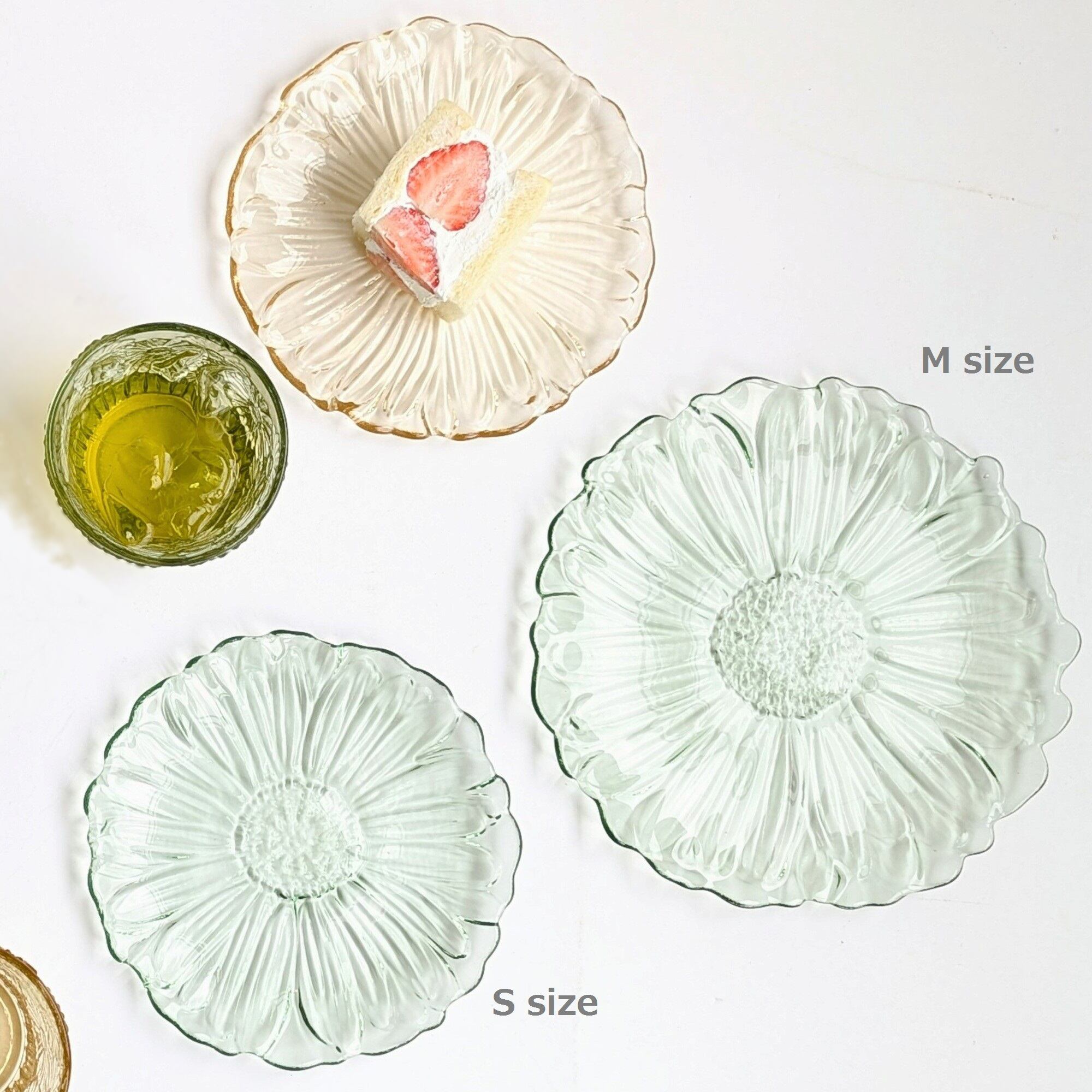 FLOWER EMBOSSED PLATE (M) | BamBooks the Heritage