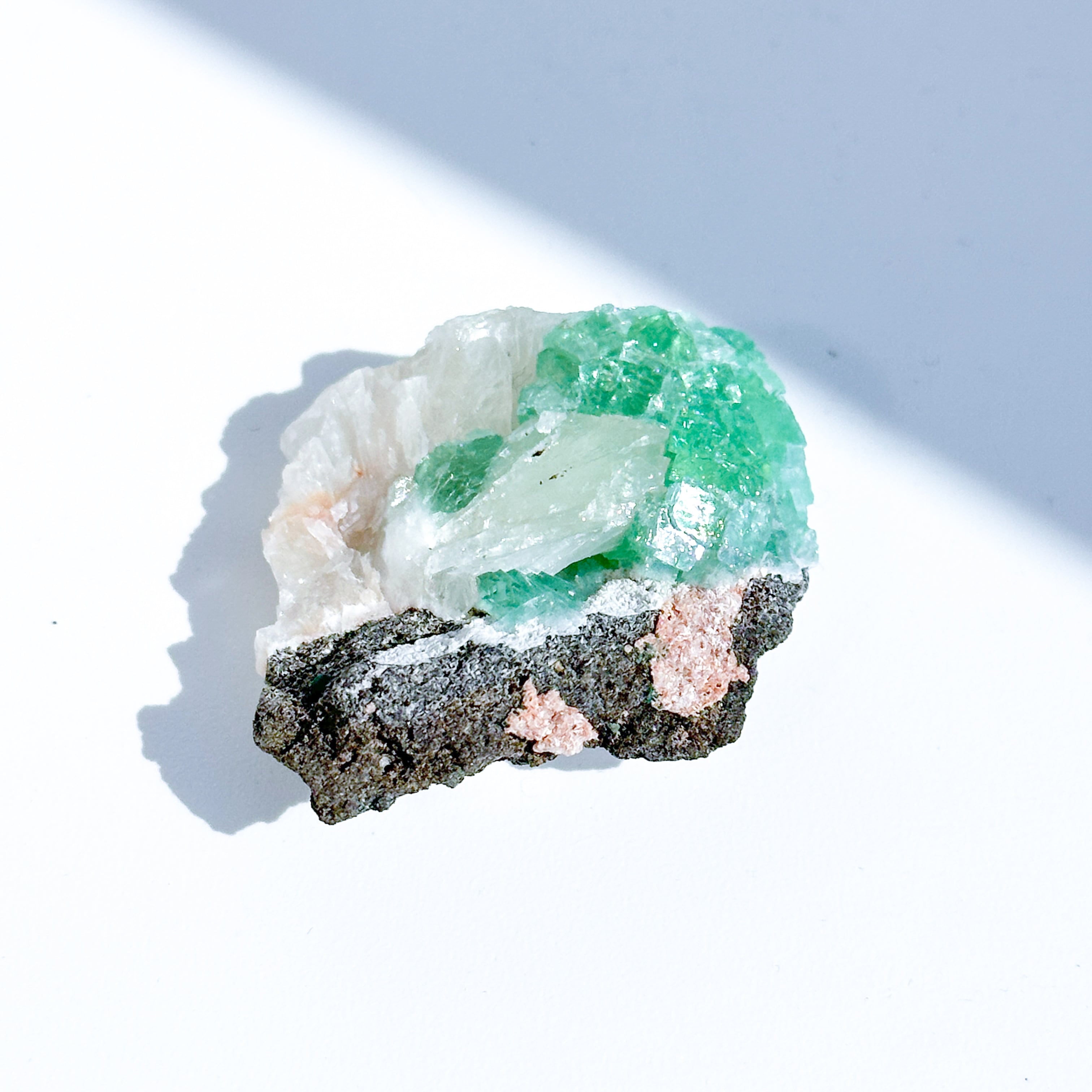 40g　グリーンアポフィライト　鉱物標本　アポフィライト　共生鉱物 グリーンアポフィライト＆スティルバイト 21◇ Green Apophyllite