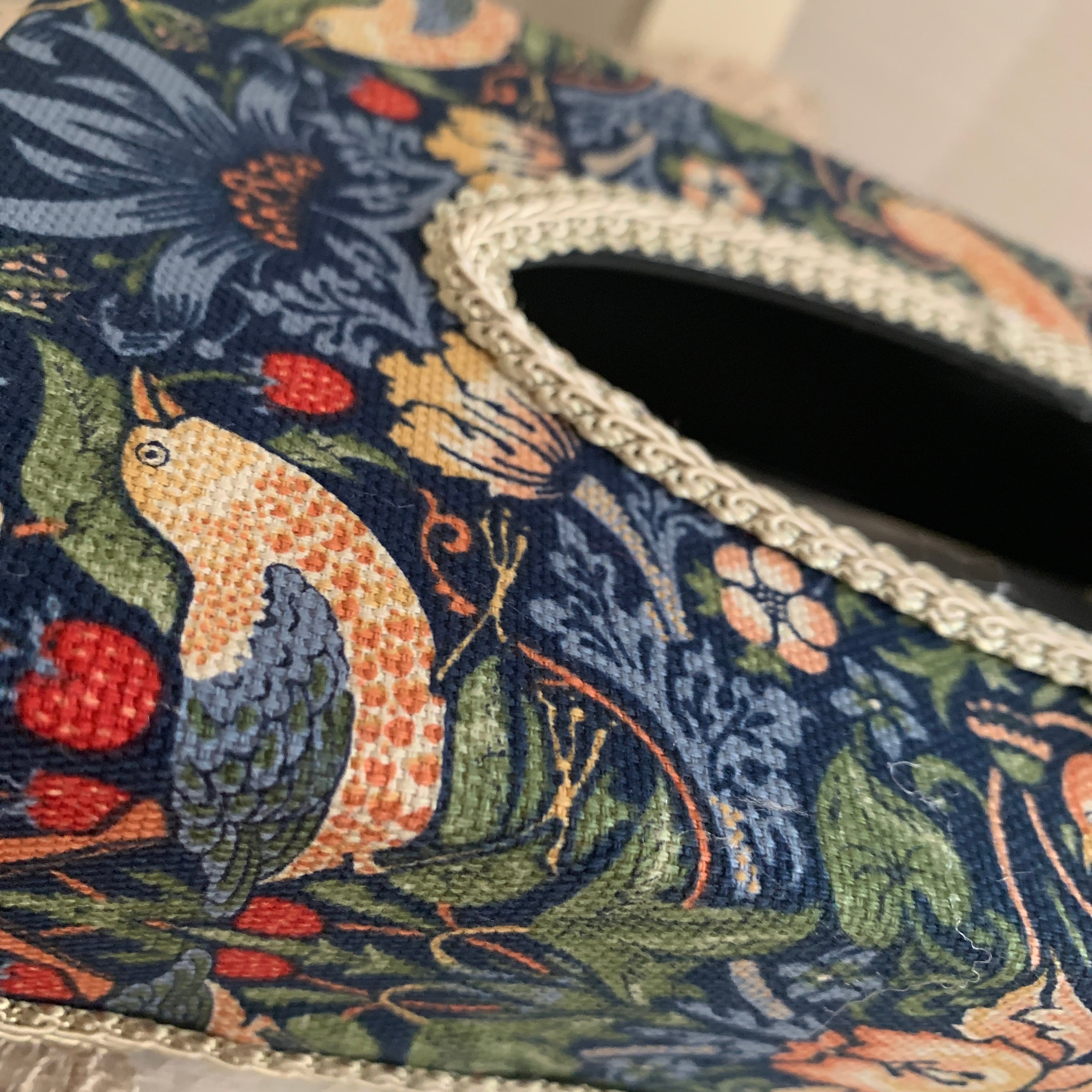 ダストボックス ジェニファーテイラー いちご泥棒 藍色ウィリアム