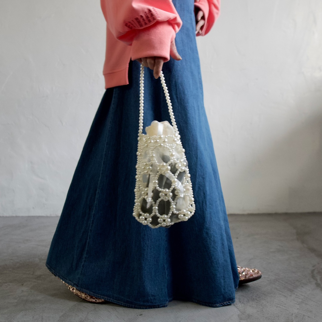 beesbag／pearl white