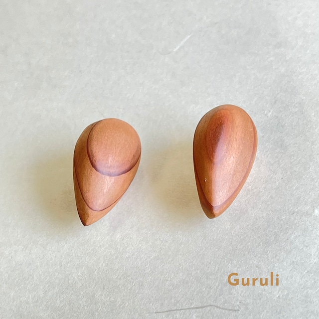 アーモンド型ピアス（木のピアス・イヤリング） | Guruli