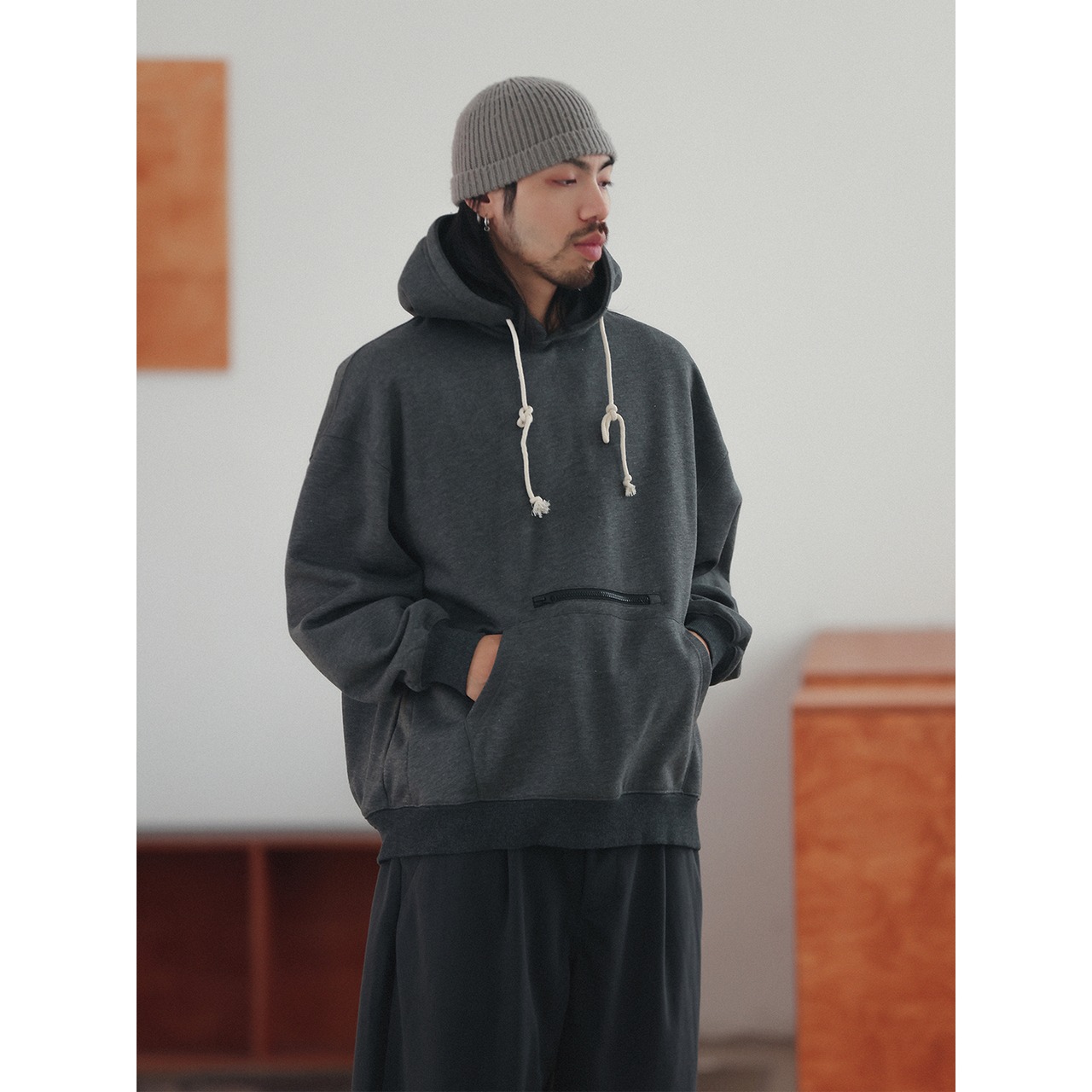 Urban Minimal Zip Pocket Hoodie （アーバンミニマル ジップポケットフーディー）