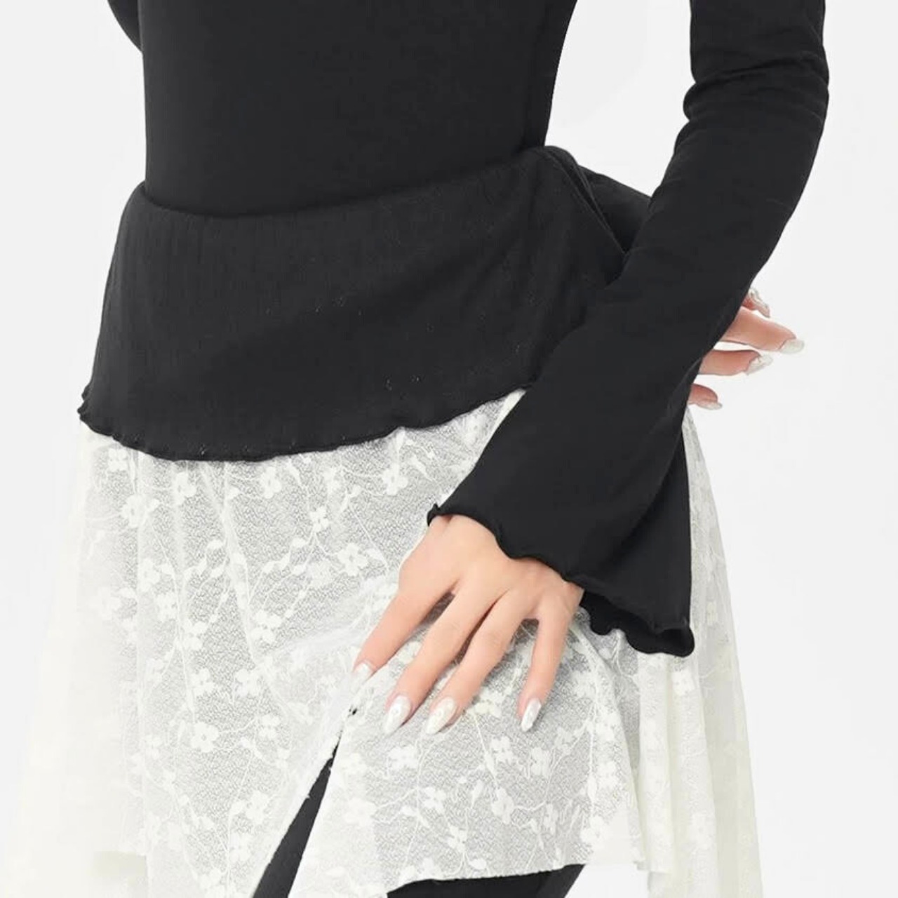 フリルトリミング ベルスリーブ レオタード L1375