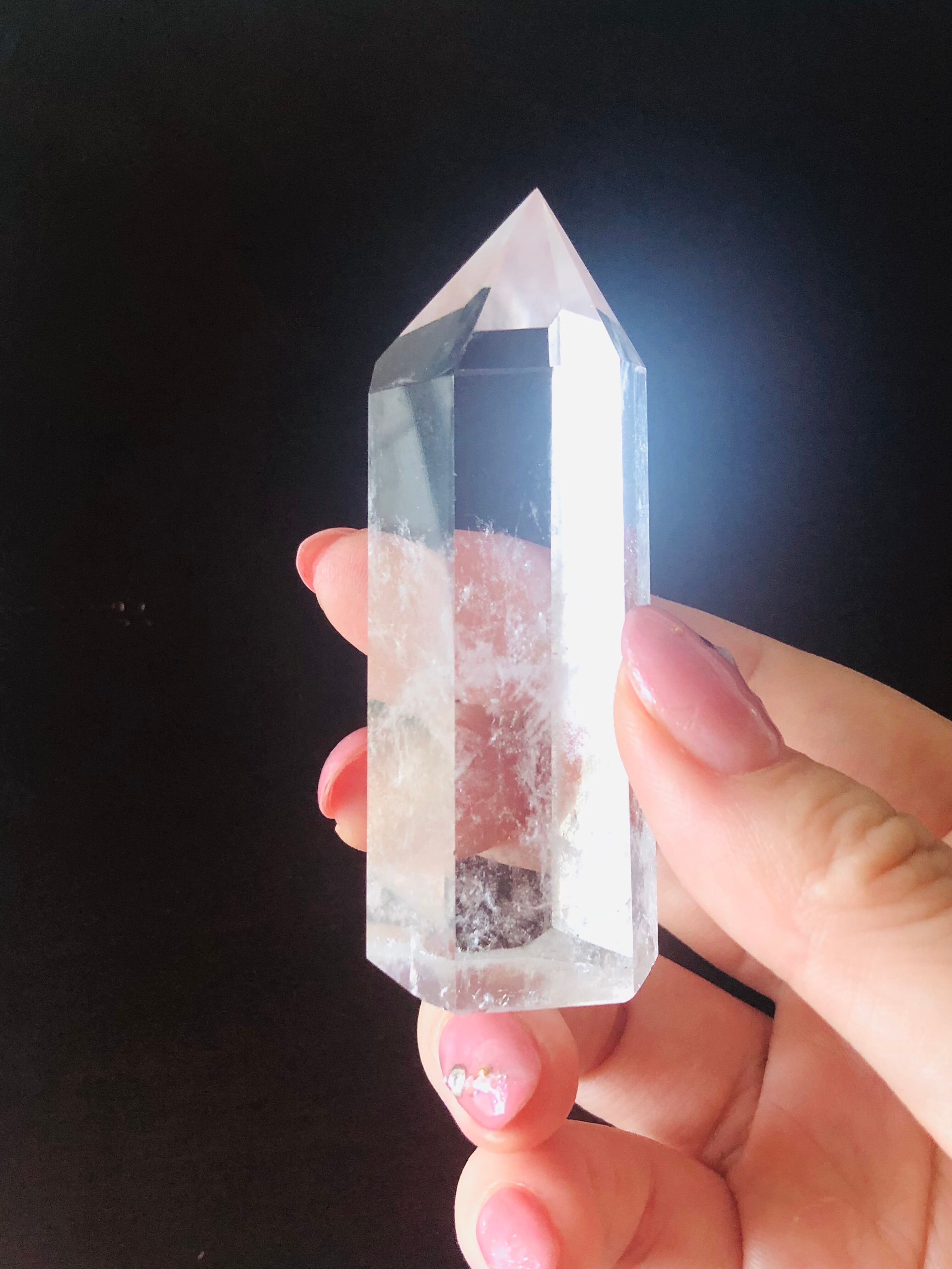 空間の浄化に最適♫水晶のポイント(六角柱） | 虹色の星