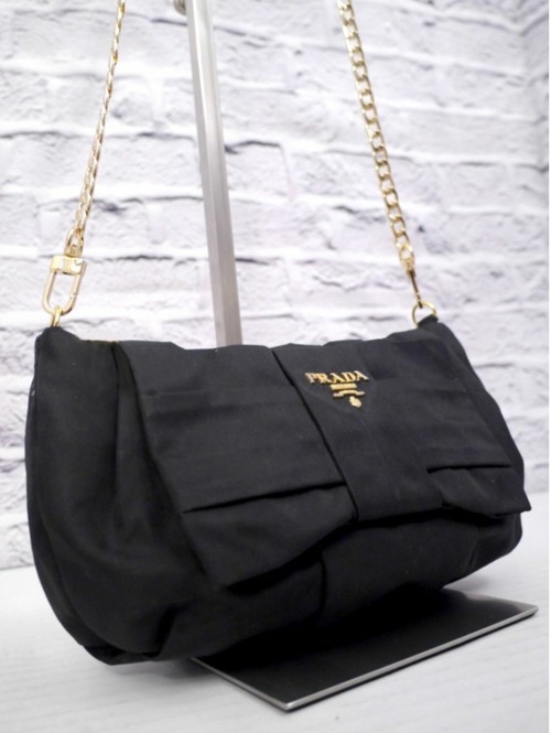 レア◆ PRADA プラダ ビッグリボン ショルダー カメラ バッグ ポーチ  黒