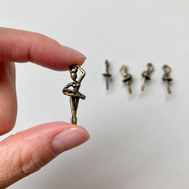 アンティーク風 チュチュ立体バレリーナチャーム