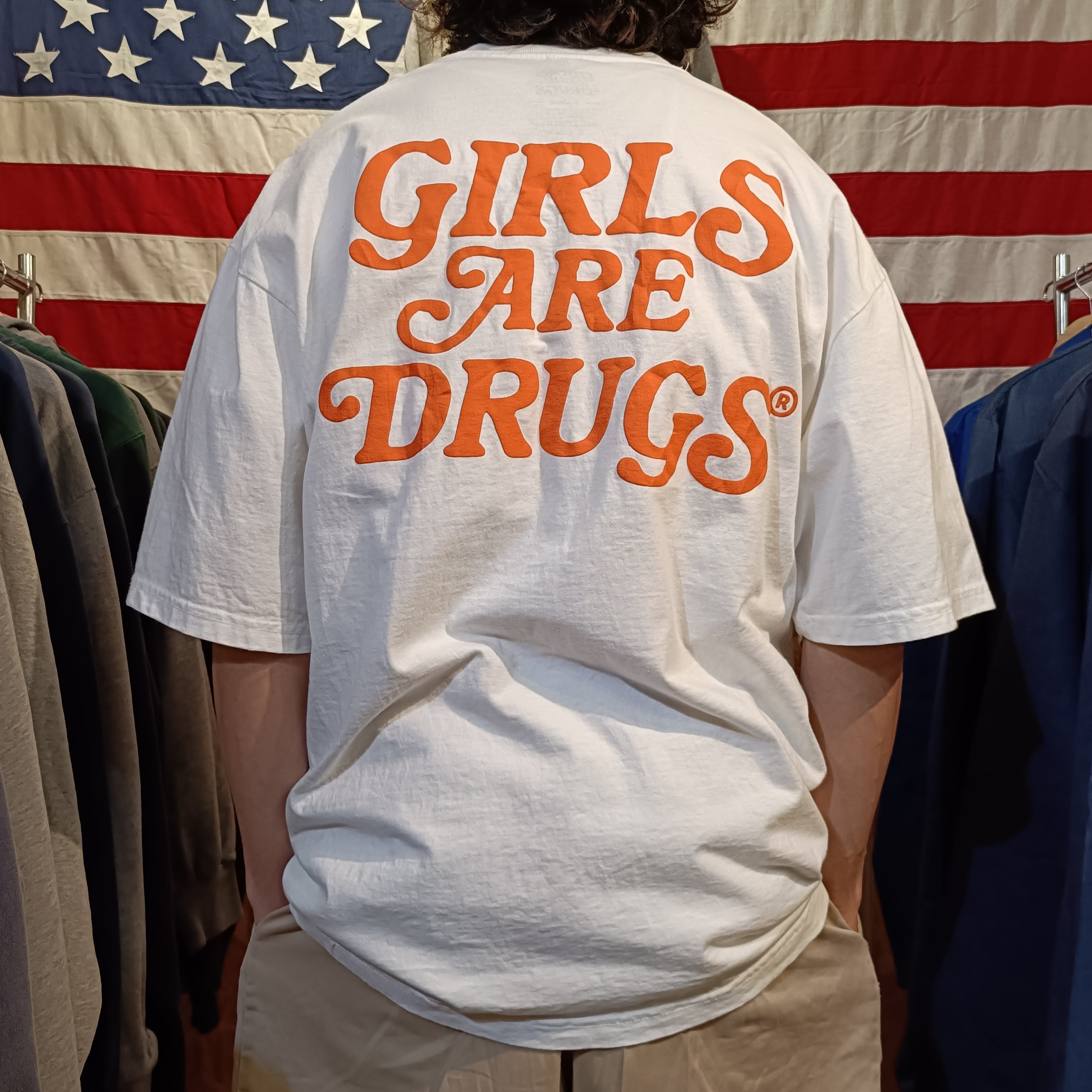 Used Tシャツ◆XL girls are drugs Logo Tee オレンジ×ホワイト◆USA古着