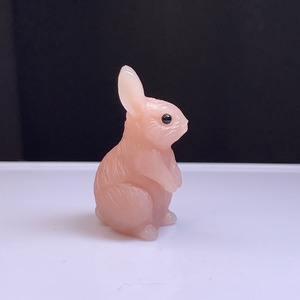 3.ピンクオパールうさぎ・インテリア