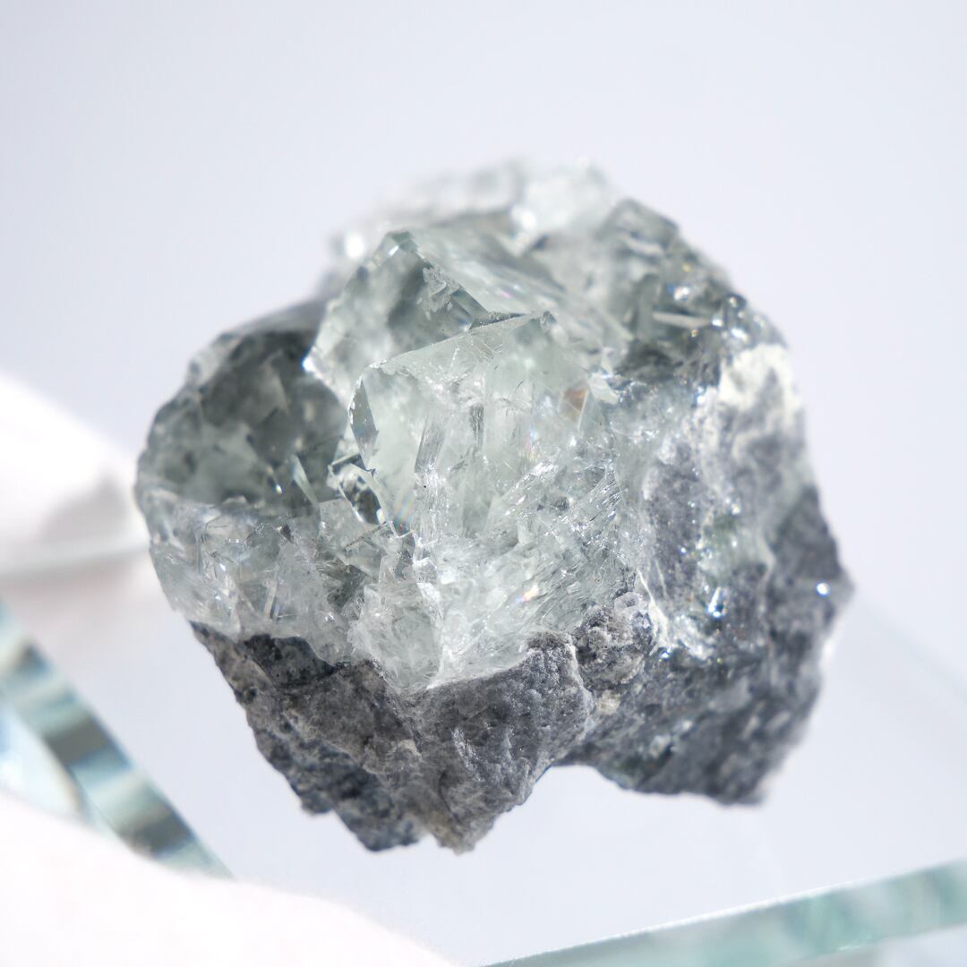 フローライト 中国・浙江省 / 原石 標本【2】 | ariife.公式オンライン