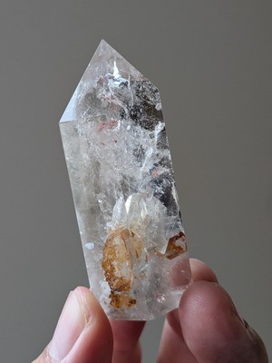 ホワイトガーデンクォーツ・貫入水晶入り ⭓ タワー ⭔ ブラジル・ミナスジェライス州産