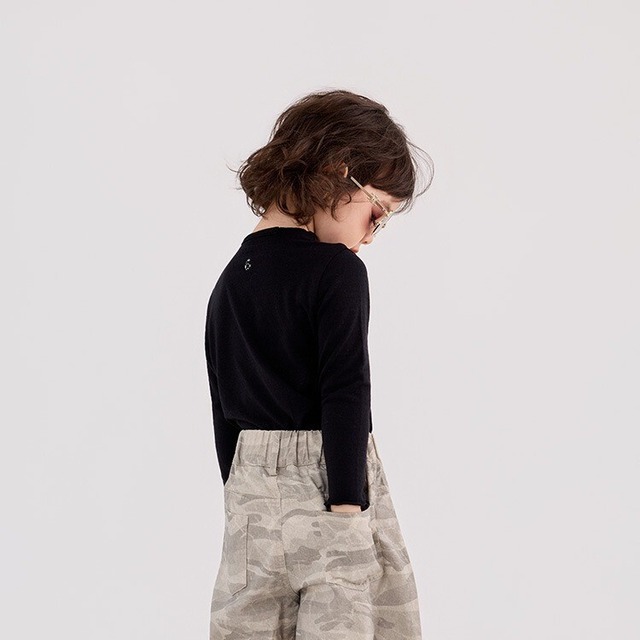 ワンポイント刺繍入り長袖Tシャツ（ブラック／ホワイト）BOBI 2026春｜90-150cm｜トップス｜クルーネック｜ロンT ［取寄］