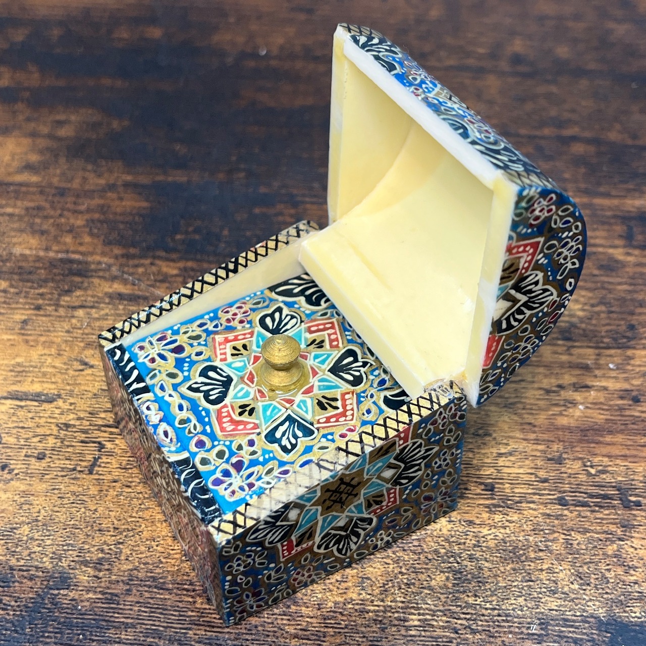 キャメルボーンの小箱【020】