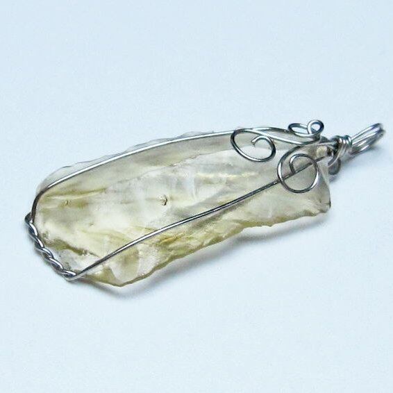 リビアングラス ペンダント 一点物 メール便可 112-13740