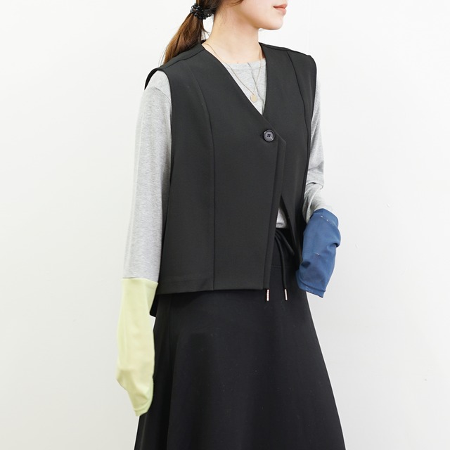 【BRNのみ予約　1月中旬入荷】バックタックショートベスト