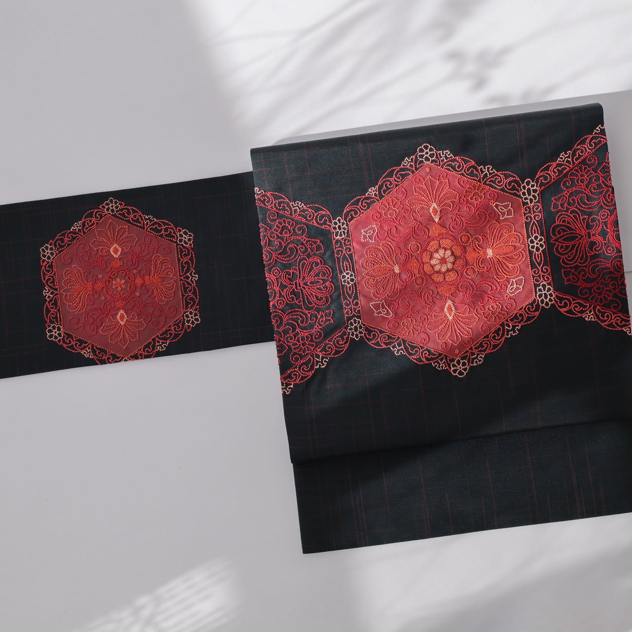 正絹名古屋帯・相楽刺繍／希少デザイン・美品 | SELECT KIMONO 華ふじ