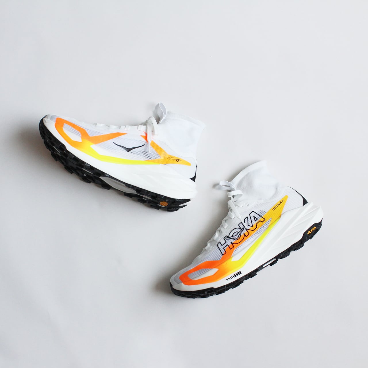 HOKA(ホカ)W Tecton X 4 -フロスト / ネオン タンジェリン ウィメンズ トレイルランニング シューズ