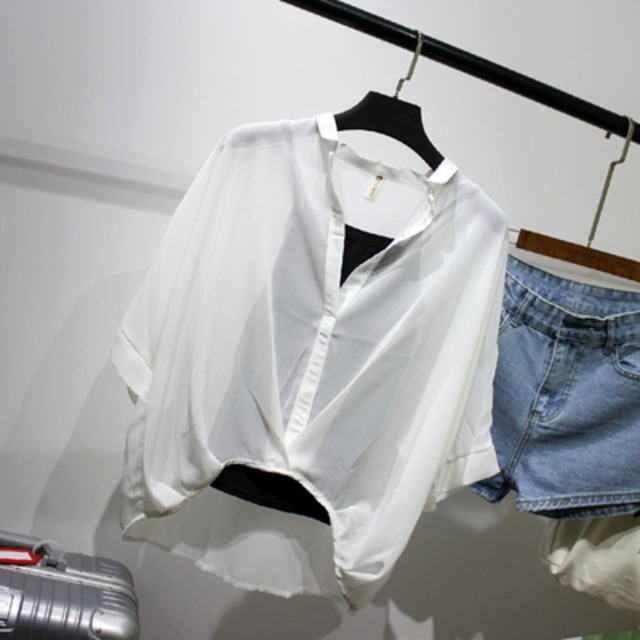 トップス デート シャツ ブラウス カットソー 袖あり Vネック かわいい 大人可愛い きれいめ シンプル カジュアル 大人 上品 おしゃれ お洒落 主役級 存在感 夏 10代 20代 30代 レディース 女性用 OL 学生 デート お出かけ 公園デビュー 女子会 休日 イベント 旅行 着回し 普段使い ファッション コーデ 楽ちん モテ トレンド 流行 インスタ映え M L XL 白 ホワイト 黒 ブラック 赤 レッド 青 ブルー 緑 グリーン 紫 パープル