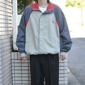 Boomerang switching design smooth blouson