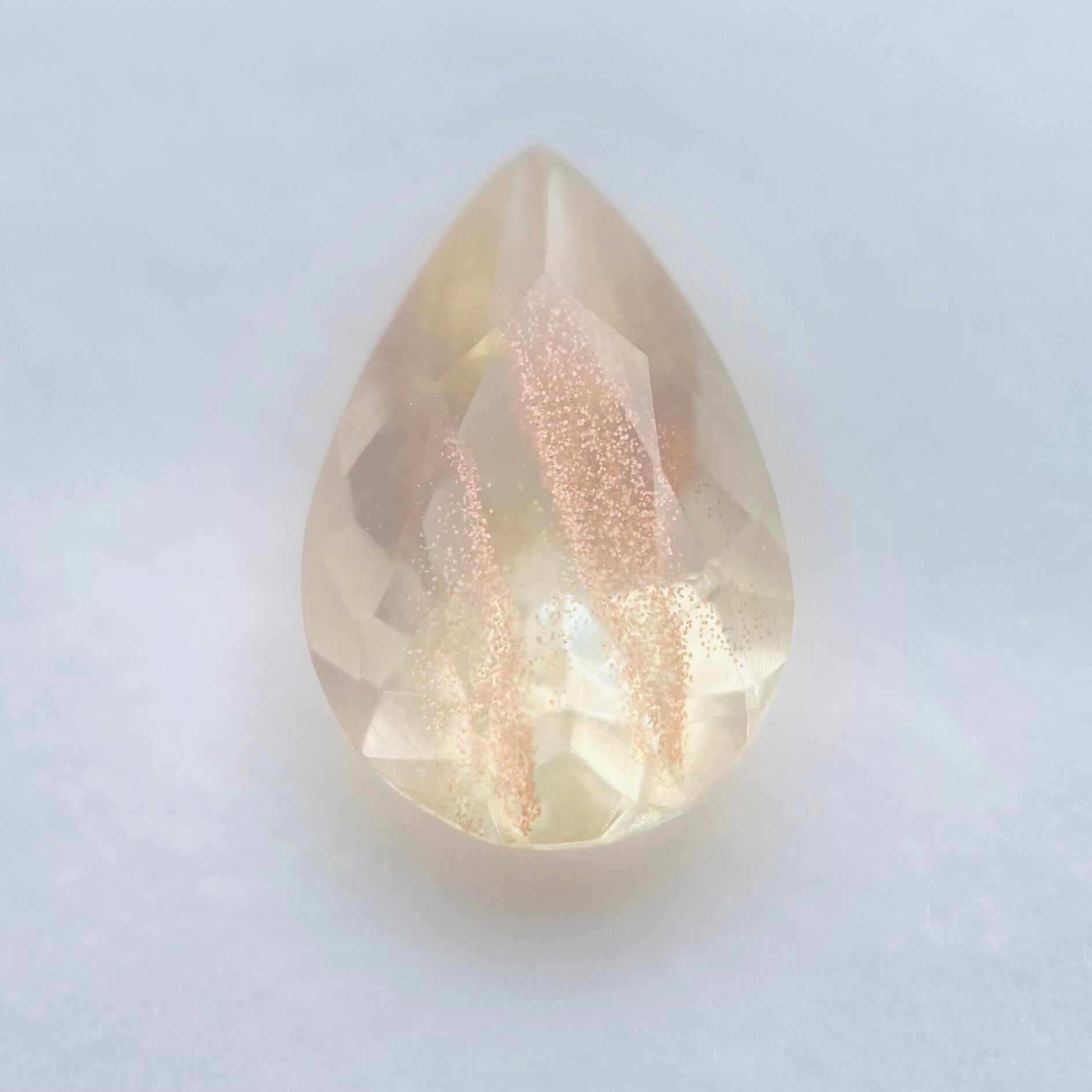 水面に桜　オレゴンサンストーン