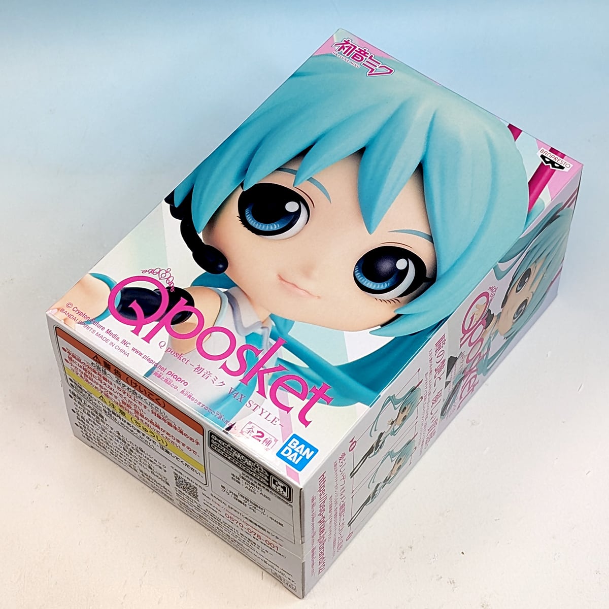 A.初音ミク 【Q posket 初音ミク V4X STYLE バンプレスト HATSUNE MIKU